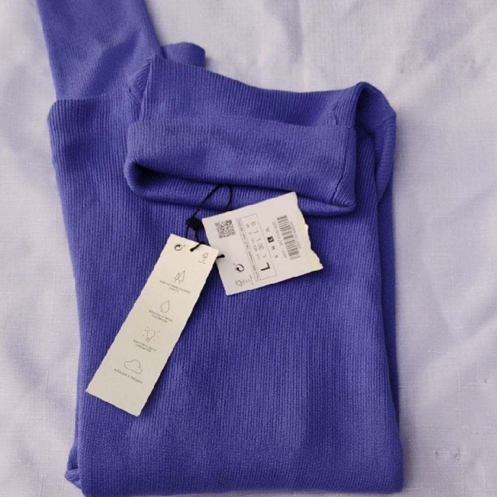 Women's Blue Turtleneck Sweater - Picture 2 of 4